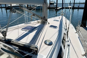 1998 Catalina 380 thumbnail 9