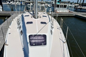 1998 Catalina 380 thumbnail 6