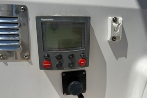 1998 Catalina 380 thumbnail 21