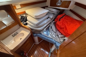 1998 Catalina 380 thumbnail 42