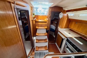 1998 Catalina 380 thumbnail 28