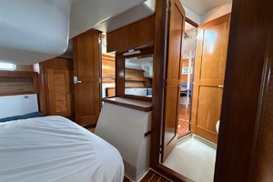 1998 Catalina 380 thumbnail 39