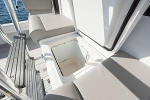 2000 Hatteras 50 Convertible thumbnail 51