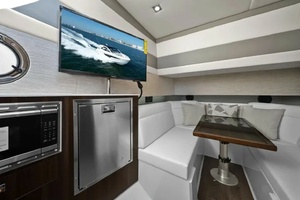 42FT (12.9M) CRUISERS YACHTS