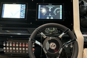 2024 Cruisers Yachts 42 GLS OB thumbnail 22