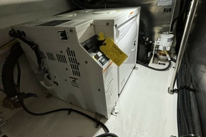 42FT (12.9M) CRUISERS YACHTS