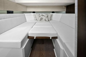 42FT (12.9M) CRUISERS YACHTS