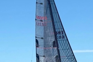 2004 C&C 121 thumbnail 2