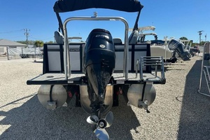 Photo 6053001 for 2023 Custom Viaggio Lago X-R 22  