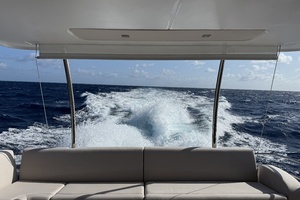 2024 Fountaine Pajot MY 5 thumbnail 29