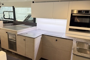 2024 Fountaine Pajot MY 5 thumbnail 18