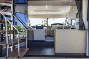 2024 Fountaine Pajot MY 5 thumbnail 17
