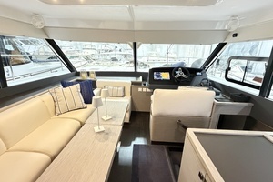 2024 Fountaine Pajot MY 5 thumbnail 15