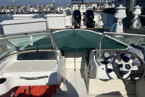 Photo 6053376 for 2000 Boston Whaler 18 Ventura Bowrider  