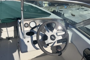 Photo 6053382 for 2000 Boston Whaler 18 Ventura Bowrider  