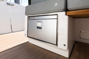 2023 Pardo Yachts 38 thumbnail 24