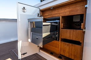 2023 Pardo Yachts 38 thumbnail 21