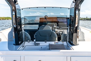 2023 Pardo Yachts 38 thumbnail 19
