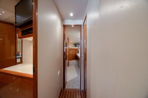 2000 Viking 55 Convertible thumbnail 42