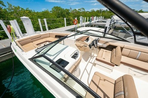 29ft Sea Ray Yacht For Sale
