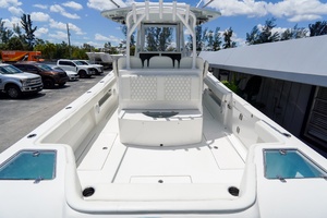 36FT (11.13M) FRONT RUNNER