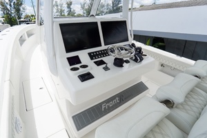 36FT (11.13M) FRONT RUNNER