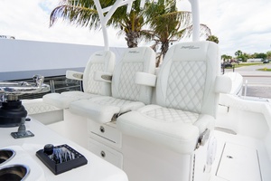 36FT (11.13M) FRONT RUNNER