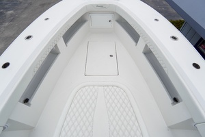 36FT (11.13M) FRONT RUNNER