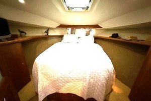 2001 Silverton 42 Convertible thumbnail 33