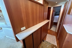 2001 Silverton 42 Convertible thumbnail 30