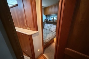 2001 Silverton 42 Convertible thumbnail 39