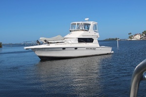 2001 Silverton 42 Convertible thumbnail 8