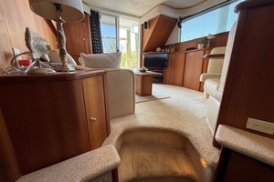 2001 Silverton 42 Convertible thumbnail 23