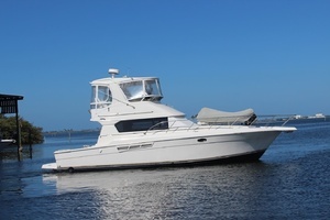 2001 Silverton 42 Convertible thumbnail 4