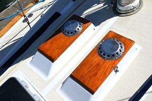 1980 Tartan 37 thumbnail 11