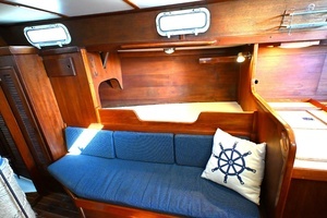 1980 Tartan 37 thumbnail 43