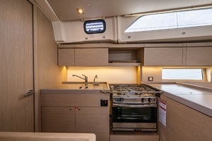2020 Beneteau Oceanis 46.1 thumbnail 18
