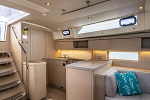 2020 Beneteau Oceanis 46.1 thumbnail 16