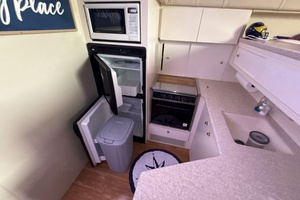 SEABK 42ft Silverton Yacht For Sale