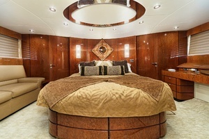 2005 Fairline Yachts thumbnail 28