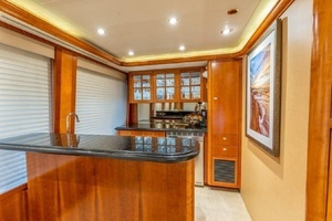 2006 Westport 130 Motoryacht thumbnail 22