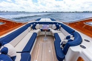 2008 Hinckley Talaria 38R thumbnail 14