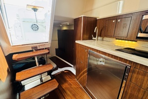 35ft Pursuit Yacht For Sale