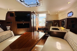 35ft Pursuit Yacht For Sale