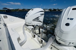 35ft Pursuit Yacht For Sale