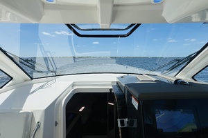 35ft Pursuit Yacht For Sale