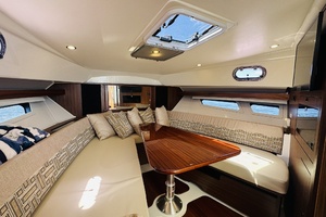 35ft Pursuit Yacht For Sale