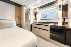 2024 Azimut S8 thumbnail 43