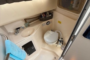 A SALT WEAPON 28ft Grady White Yacht For Sale