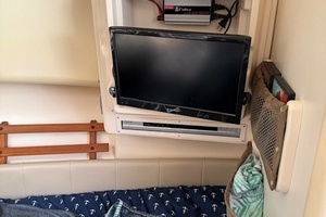 A SALT WEAPON 28ft Grady White Yacht For Sale